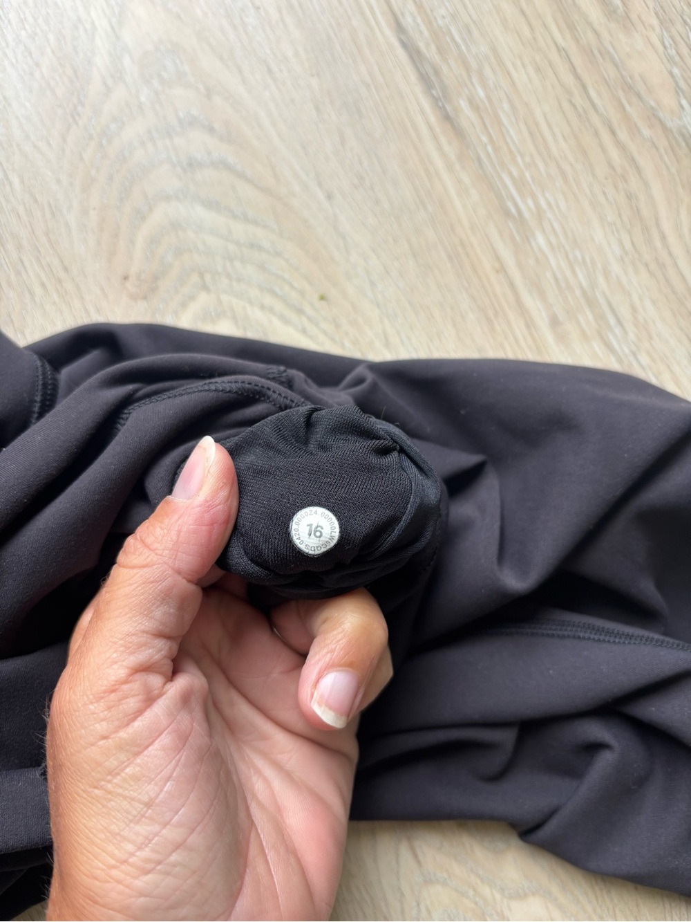 Lululemon Wunder Train High-Rise Tight 25" Black (First Release) Size 16 - Picture 7 of 14